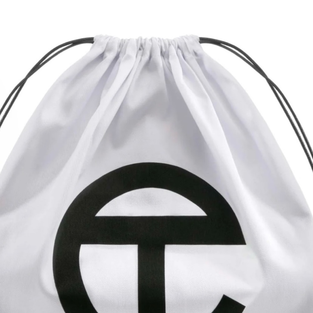 Telfar cerulean. Blue Tote Guc comes with dust cloth SIZ 15/11 - Picture 7 of 14